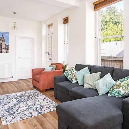 Spacious 2 Bedroom House With Stunning Views Бат Экстерьер фото